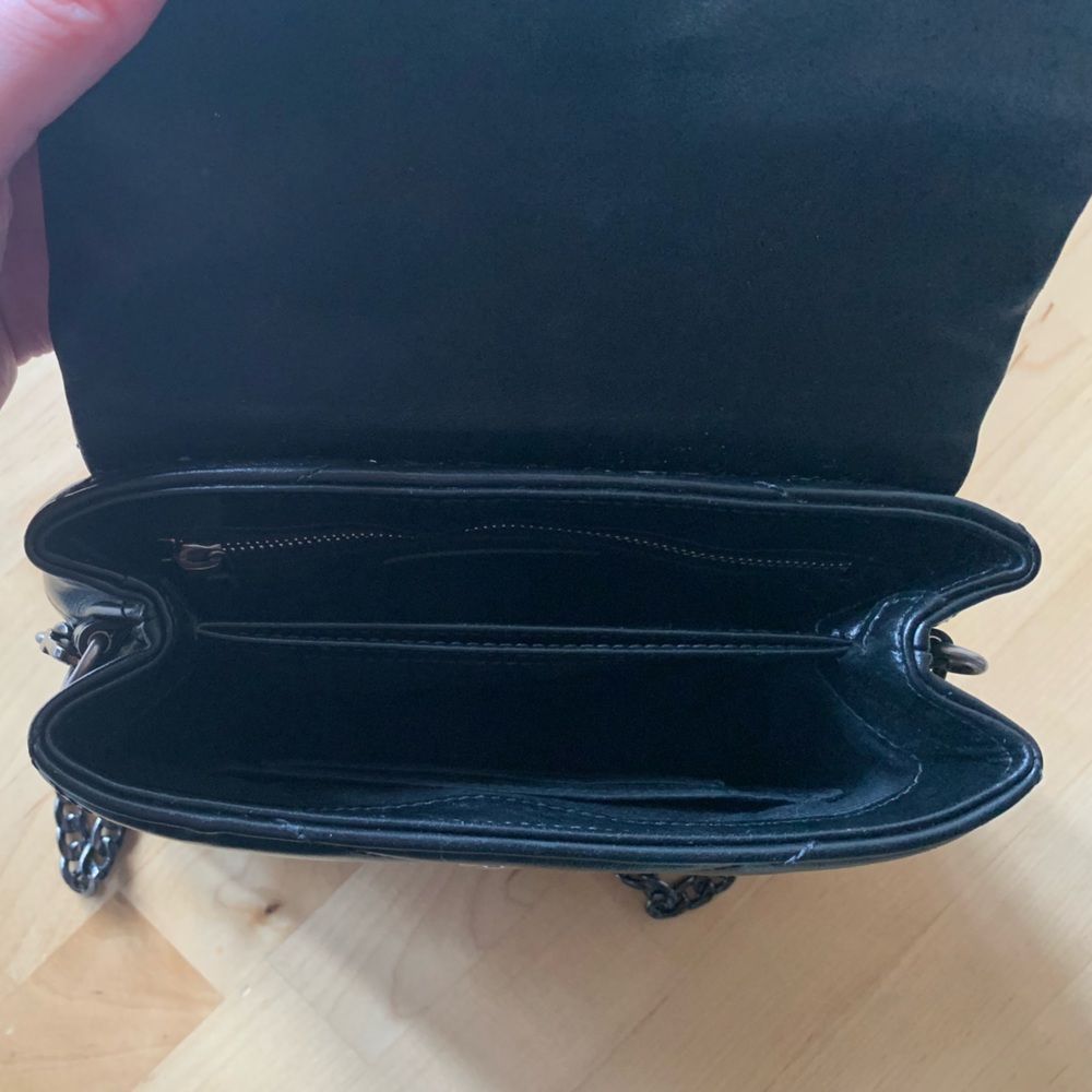 SOLD Saint Laurent LOULOU toy on chain!! - Picture 6 of 10